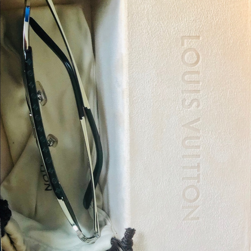 Louis Vutton shades